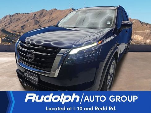 Used 2025 Nissan Pathfinder SV AWD/4WD image 1