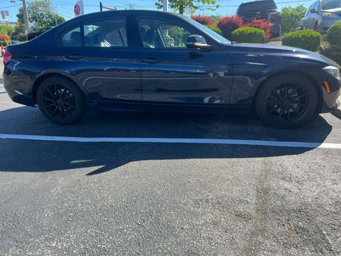 Used 2016 BMW 320i xDrive Sedan AWD/4WD image 6