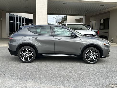 Used 2024 Alfa Romeo Tonale Ti image 8