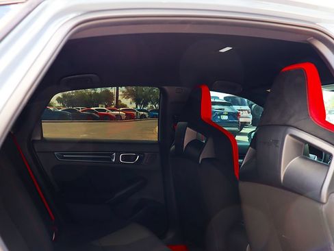 Used 2025 Honda Civic Type R image 29