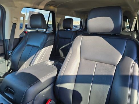 Used 2024 Ford Expedition Max XLT image 27