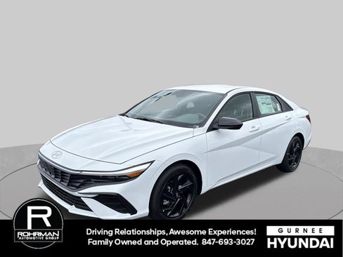 Used 2026 Hyundai Elantra Sport FWD image 4