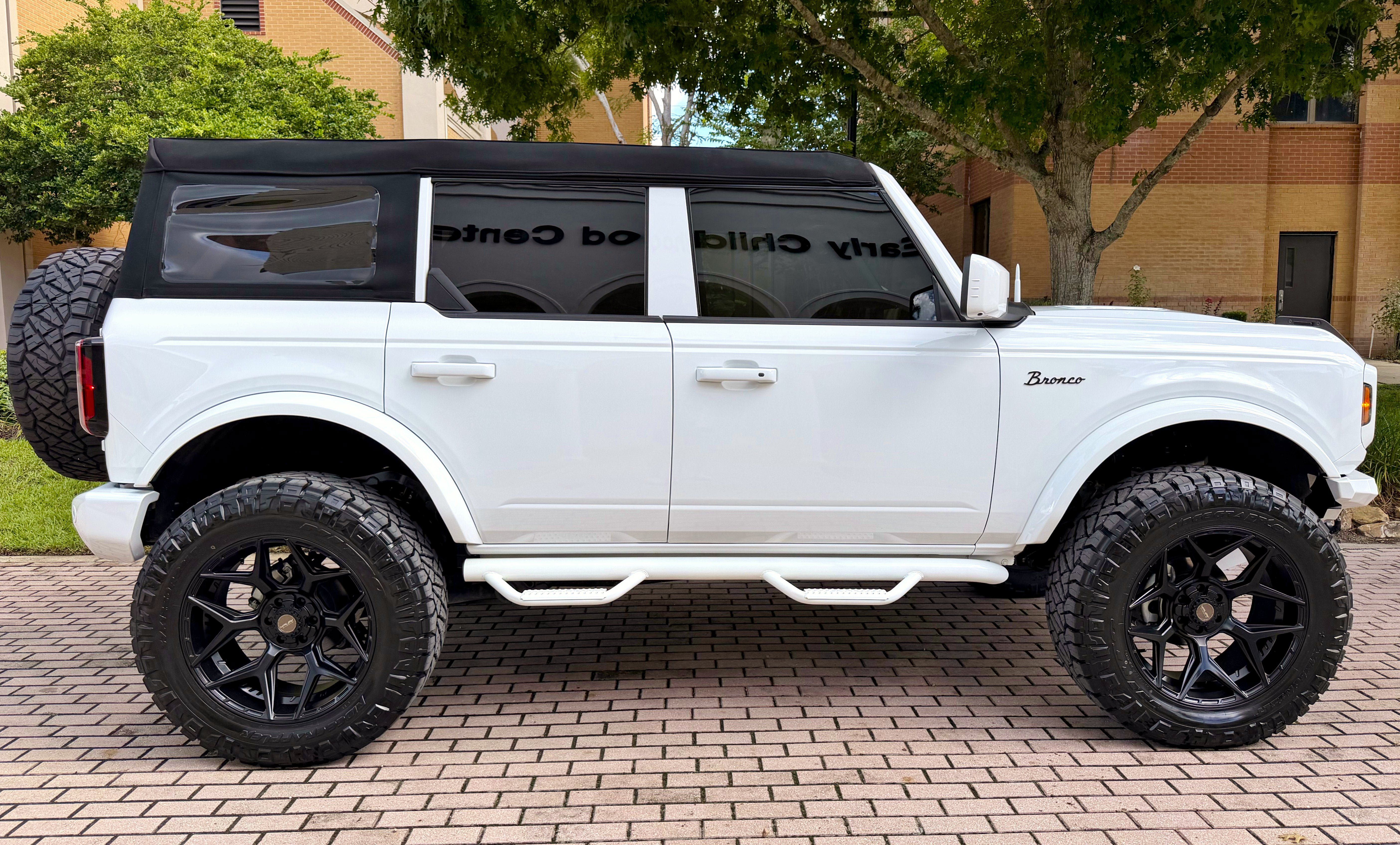 Used 2026 Ford Bronco Outer Banks AWD/4WD image 25