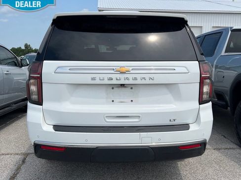 Used 2021 Chevrolet Suburban LT w/ Luxury Package AWD/4WD image 5