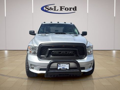 Used 2017 RAM 1500 Express AWD/4WD image 12