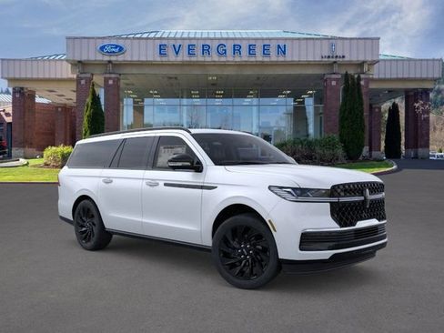 New 2026 Lincoln Navigator L Reserve w/ Jet Appearance Package AWD/4WD image 7