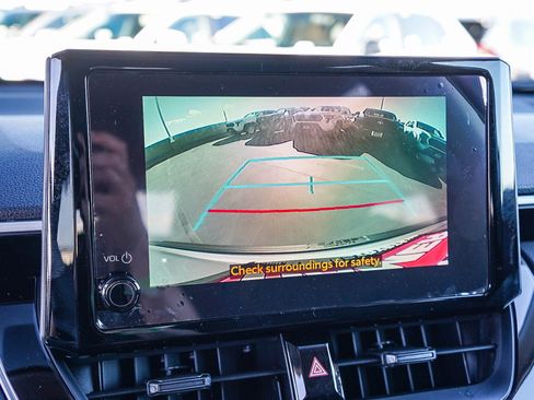 Used 2026 Toyota Corolla Cross LE image 31