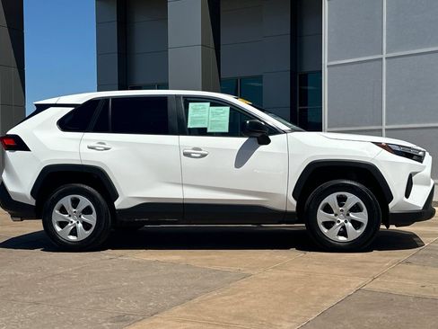 Used 2025 Toyota RAV4 LE AWD/4WD image 3