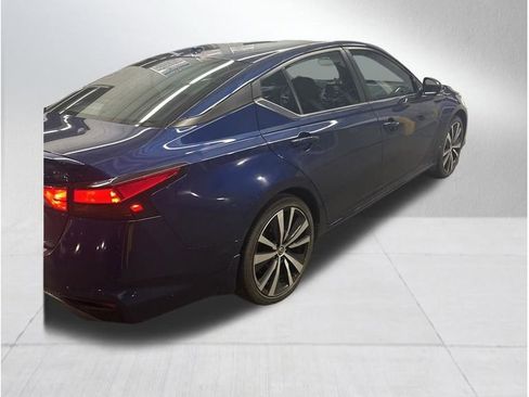 Used 2022 Nissan Altima 2.5 SR image 9
