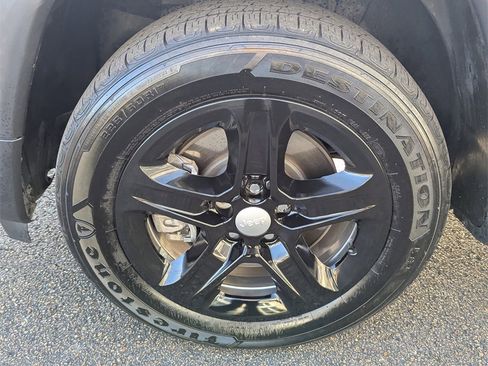 Used 2023 Jeep Compass Latitude w/ Convenience Group image 29