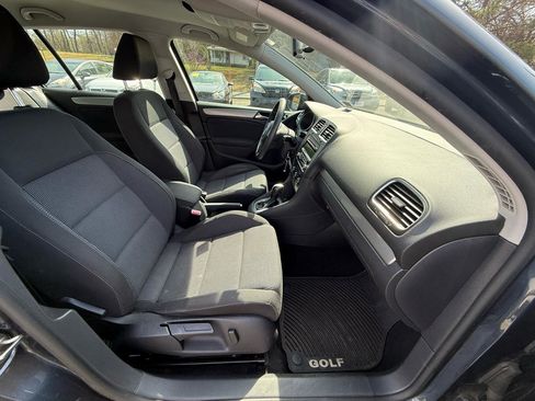 Used 2013 Volkswagen Golf 4-Door image 27