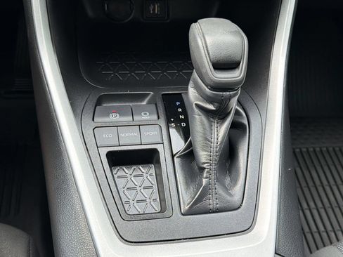 Used 2024 Toyota RAV4 LE FWD image 19