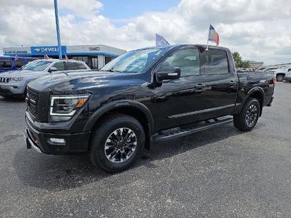 Used 2023 Nissan Titan PRO-4X w/ Pro-4x Convenience Package