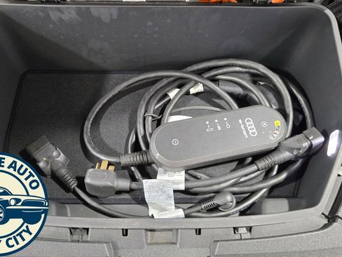 Used 2021 Audi e-tron Premium image 41