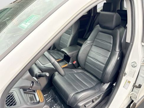 Used 2020 Honda CR-V Touring image 13