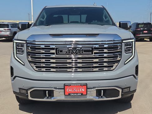 Used 2025 GMC Sierra 1500 Denali w/ Denali Reserve Package AWD/4WD image 14
