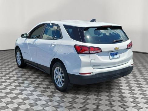 Used 2024 Chevrolet Equinox LS FWD image 4