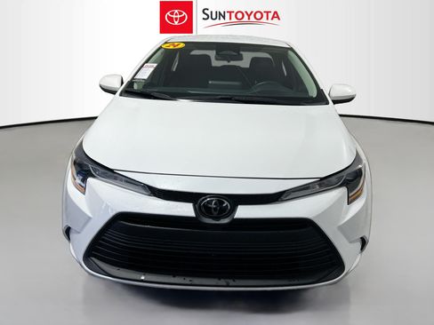 Used 2024 Toyota Corolla LE FWD image 10