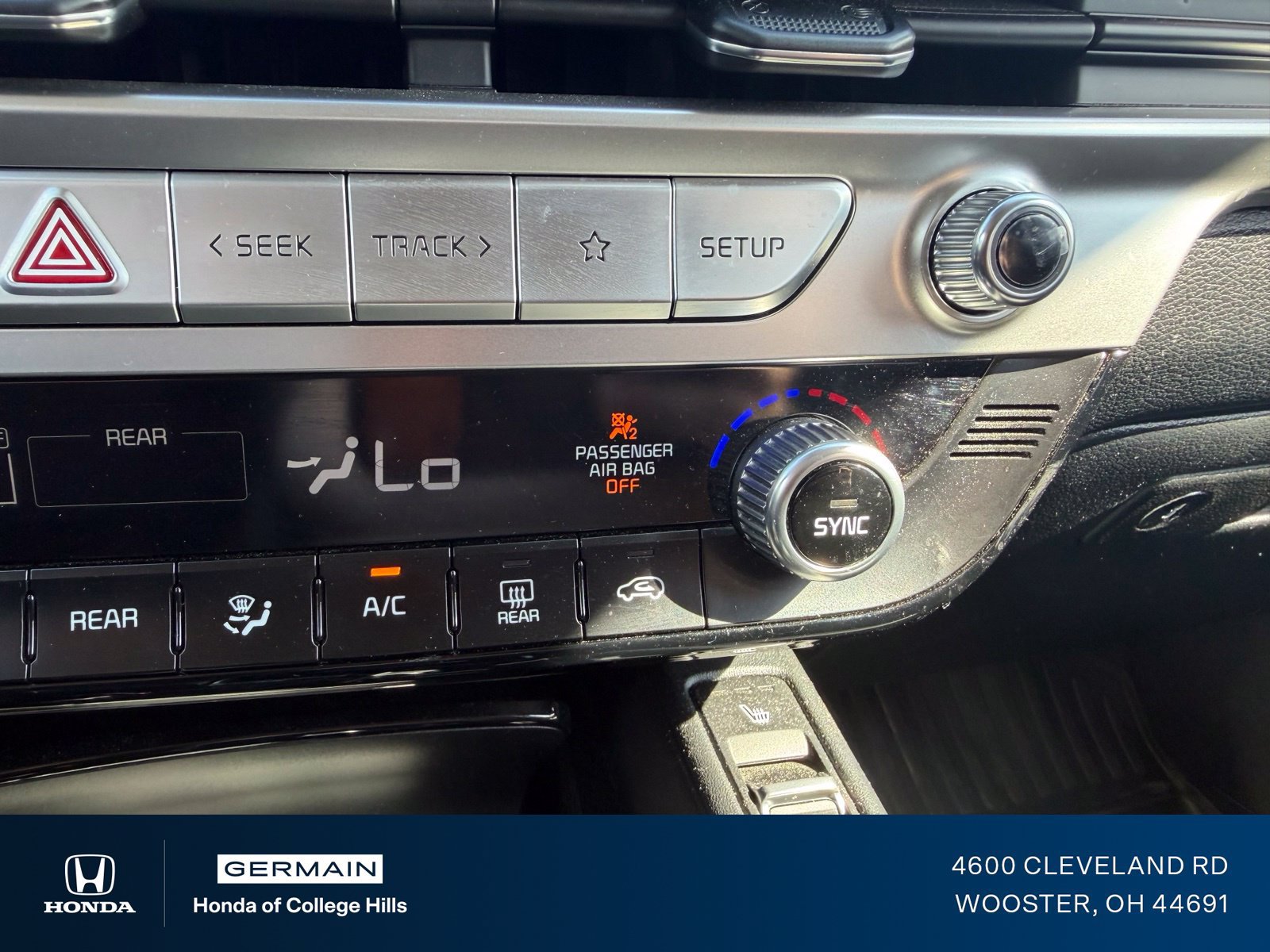 Used 2023 Kia Telluride S FWD image 6