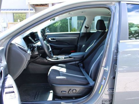 Used 2022 Hyundai Sonata SEL FWD image 12