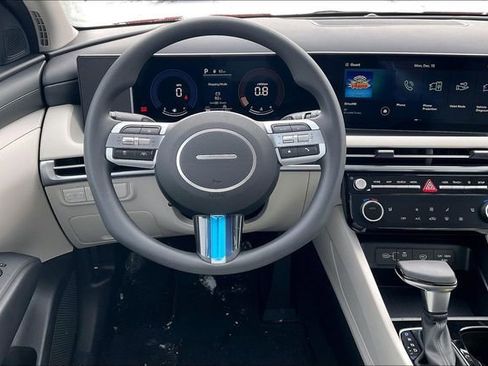 New 2026 Hyundai Tucson SEL image 14