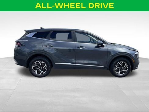 Used 2023 Kia Sportage LX AWD/4WD image 4