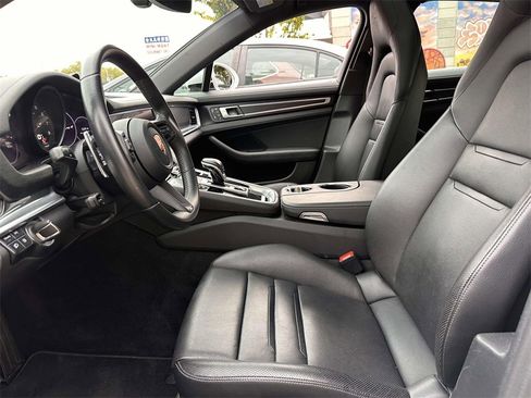 Used 2023 Porsche Panamera 4 Platinum Edition image 14
