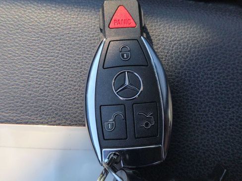 Used 2012 Mercedes-Benz E 350 4MATIC Sedan image 38