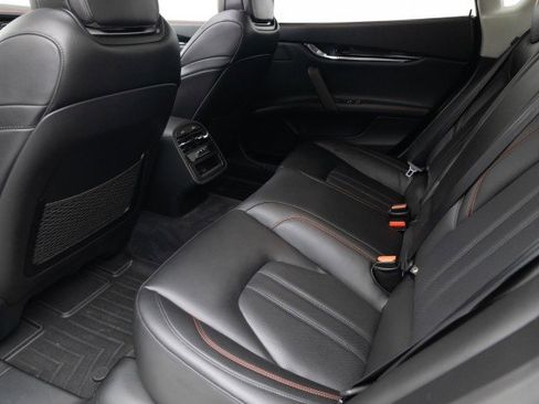 Used 2017 Maserati Quattroporte S GranSport Q4 image 40