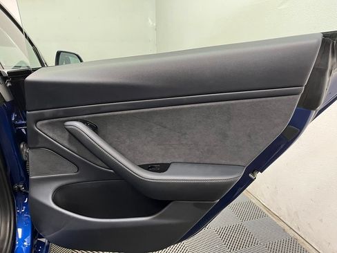 Used 2020 Tesla Model 3 Long Range AWD/4WD image 17