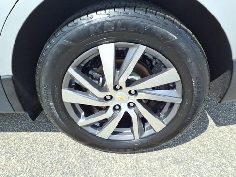 Used 2022 Chevrolet Equinox Premier FWD image 11
