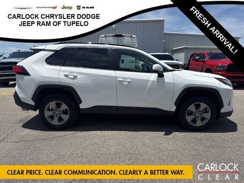 Used 2024 Toyota RAV4 XLE FWD image 5