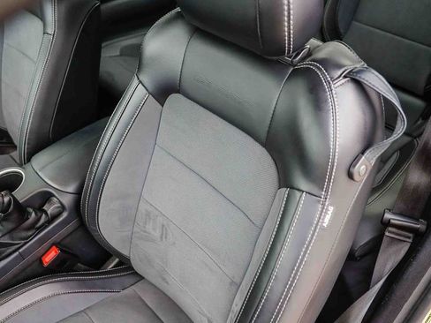 Used 2020 Ford Mustang Shelby GT350 w/ Technology Package image 25