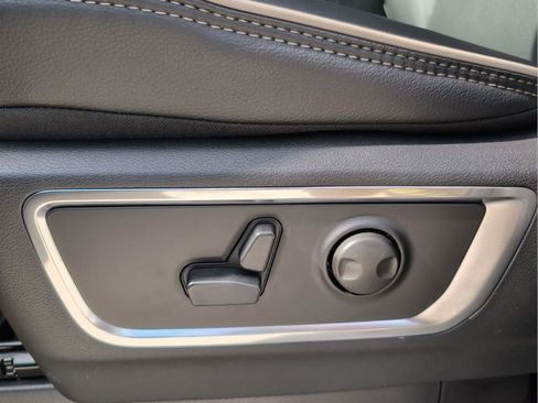 New 2026 RAM 1500 Laramie w/ Night Edition AWD/4WD image 31
