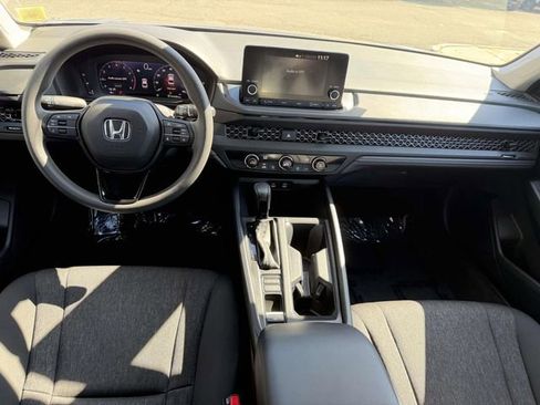 Certified 2023 Honda Accord LX image 11