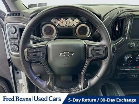 Used 2021 Chevrolet Silverado 1500 RST w/ Convenience Package II AWD/4WD image 17