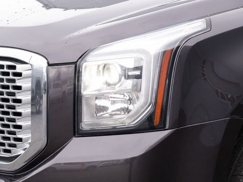 Used 2017 GMC Yukon Denali w/ Open Road Package image 27