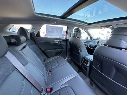 New 2026 Kia Sportage SX Prestige image 18