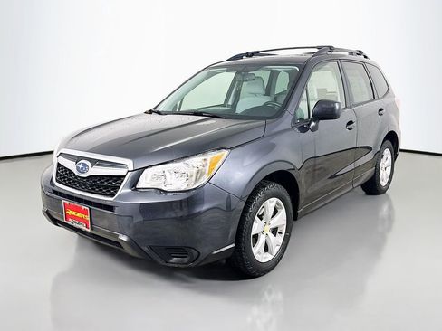 Used 2015 Subaru Forester 2.5i Premium w/ All-Weather Package image 3