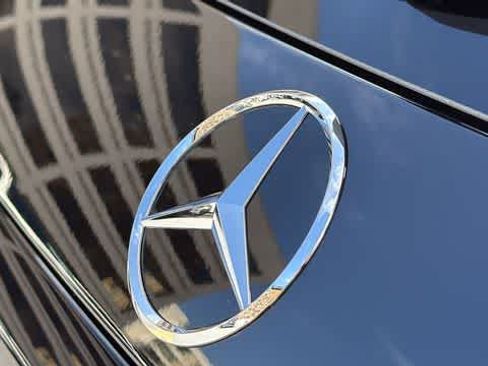 Used 2026 Mercedes-Benz GLC 300 4MATIC image 10