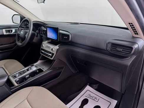 Used 2021 Ford Explorer 4WD w/ Class III Trailer Tow Package image 33