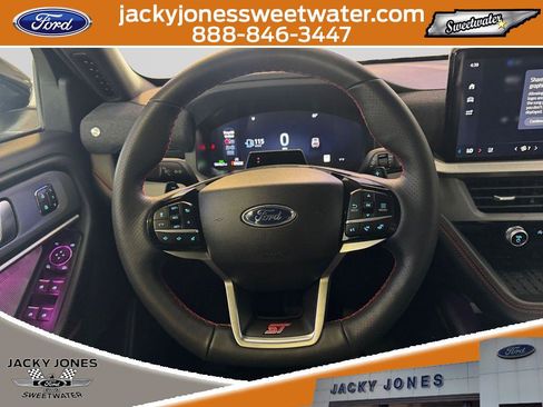 Certified 2025 Ford Explorer ST AWD/4WD image 12