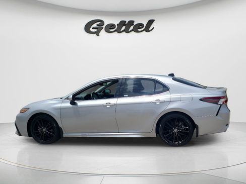 Certified 2022 Toyota Camry XSE FWD image 8