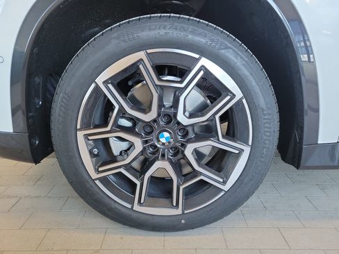 Used 2026 BMW X1 xDrive28i w/ Convenience Package AWD/4WD image 12