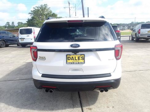 Used 2018 Ford Explorer Sport w/ Equipment Group 401A AWD/4WD image 12