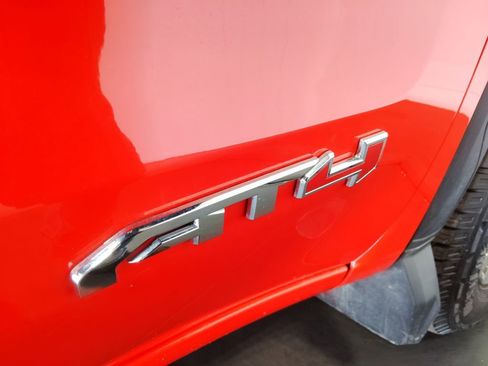 Used 2021 GMC Sierra 1500 AT4 image 52