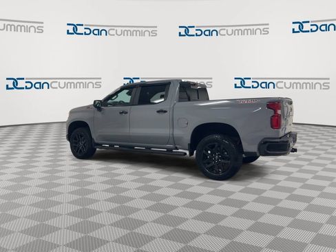 Used 2024 Chevrolet Silverado 1500 LT Trail Boss w/ Convenience Package II AWD/4WD image 6