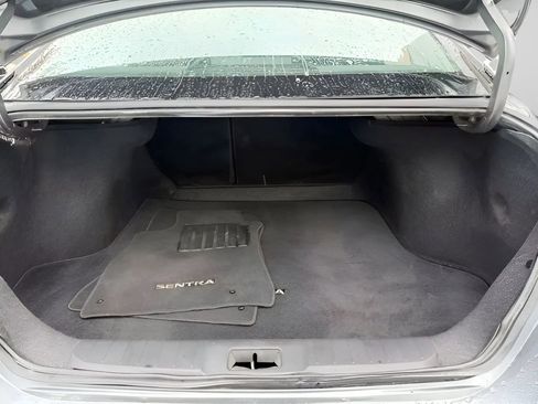 Used 2023 Nissan Sentra SR w/ Electronics Package image 24