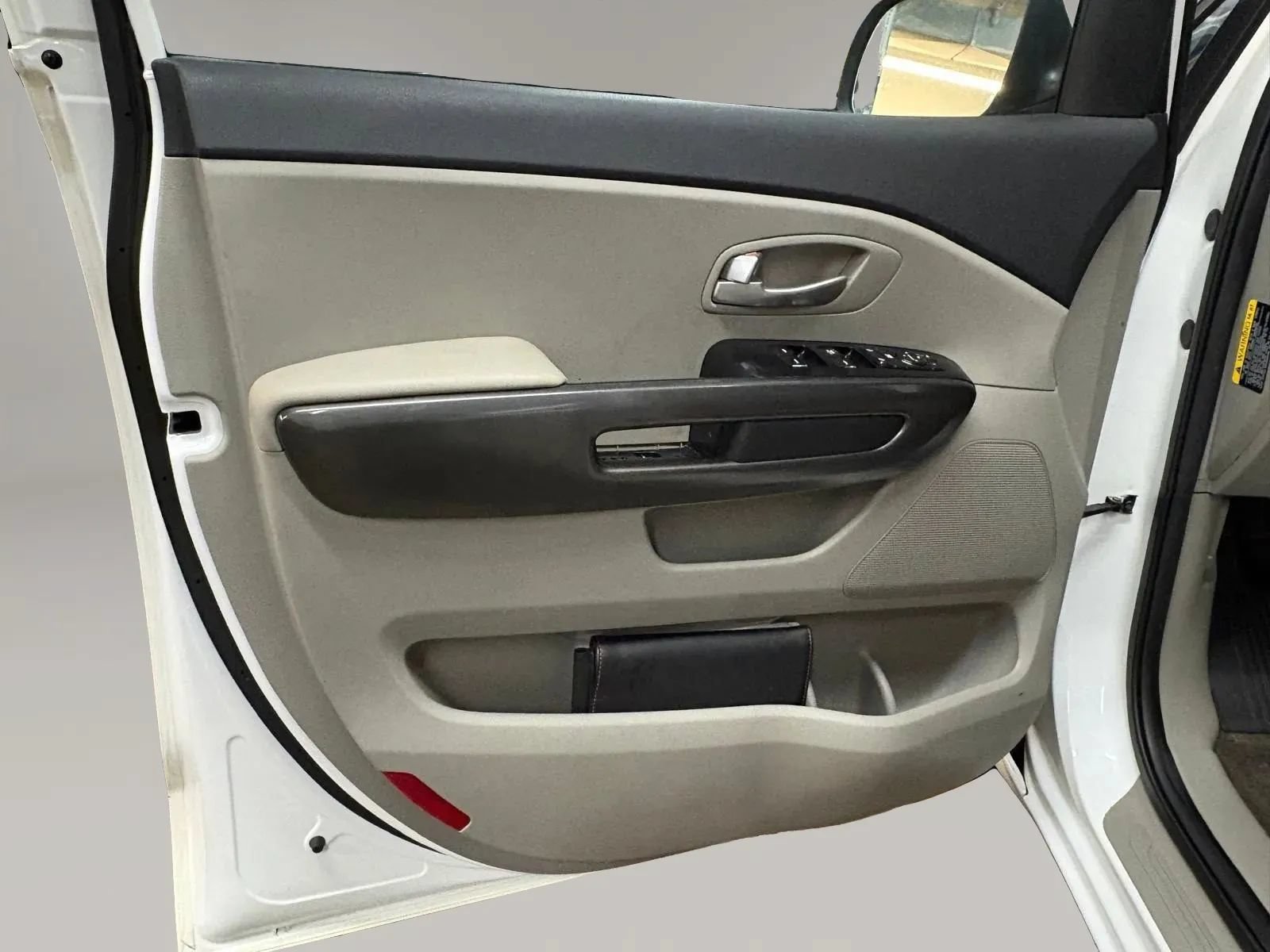 Used 2020 Kia Sedona LX FWD image 26