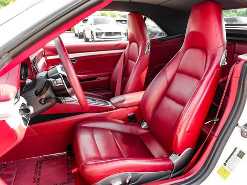 Used 2018 Porsche 911 Carrera RWD image 29